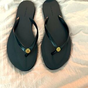 Tory Burch Chelsea PVC/EVA Thin Flip Flop Flat Sandals Black Gold Logo